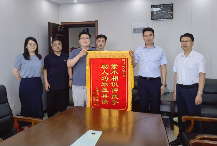 黨員善舉顯擔當  “紅色引擎”引企航